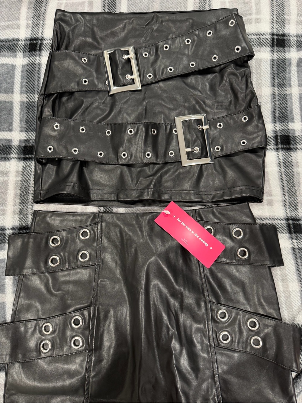 SHEIN Black Faux Leather Grommet Belted Mini Skirt Set